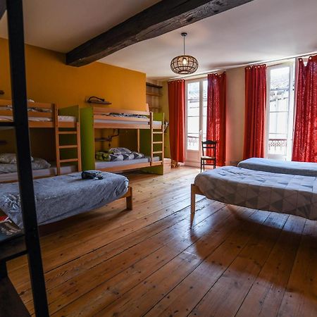 Amani Hostel Ла-Реоль Екстер'єр фото