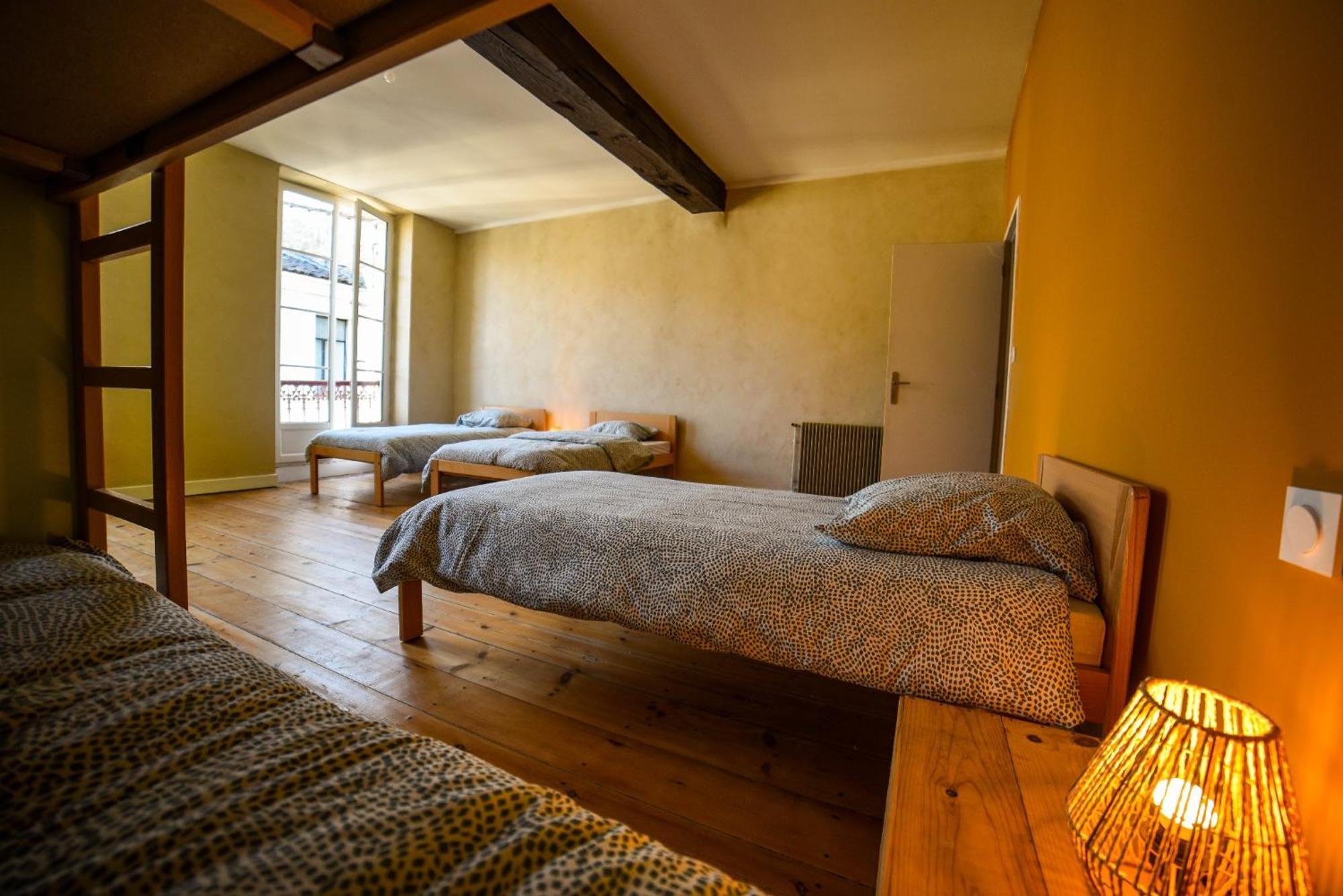 Amani Hostel Ла-Реоль Екстер'єр фото