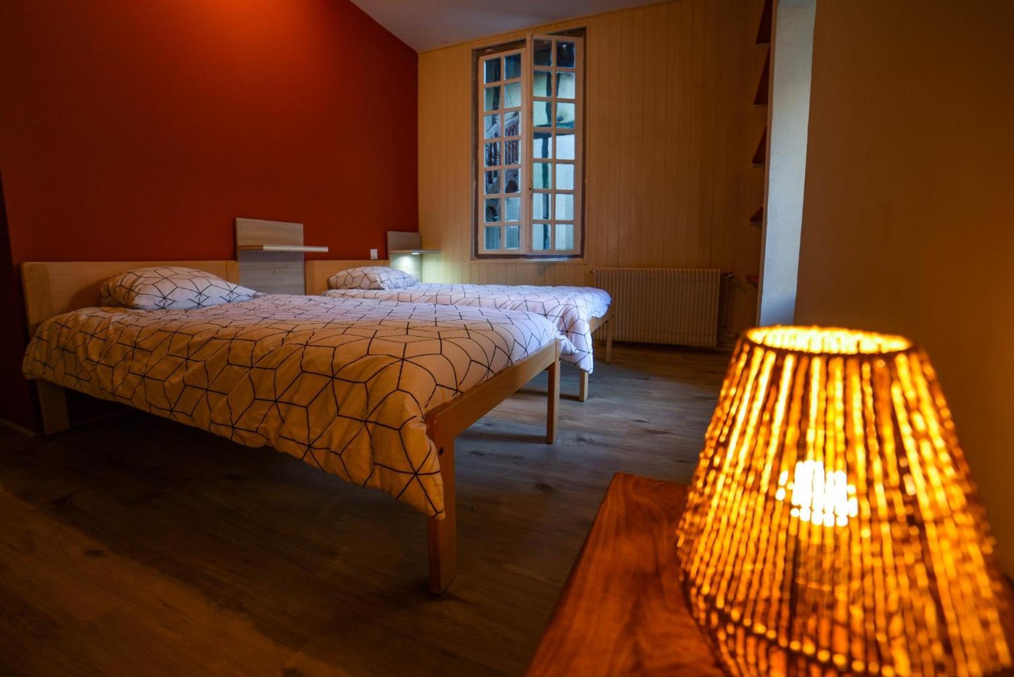 Amani Hostel Ла-Реоль Екстер'єр фото